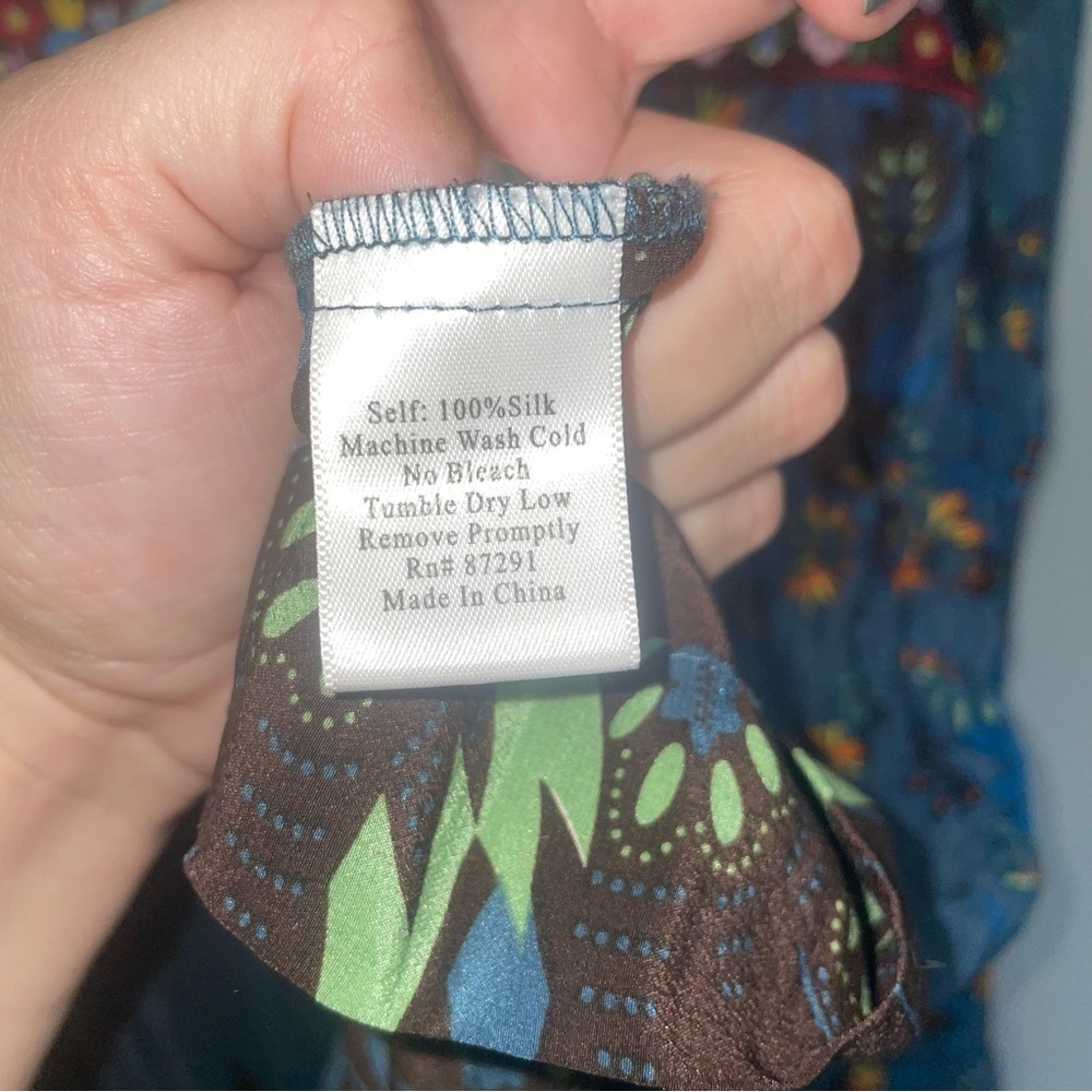 Johnny Was Silk Embroidered Floral Cinch Wait Blouse XS Teal and Brown - Picture 5 of 6